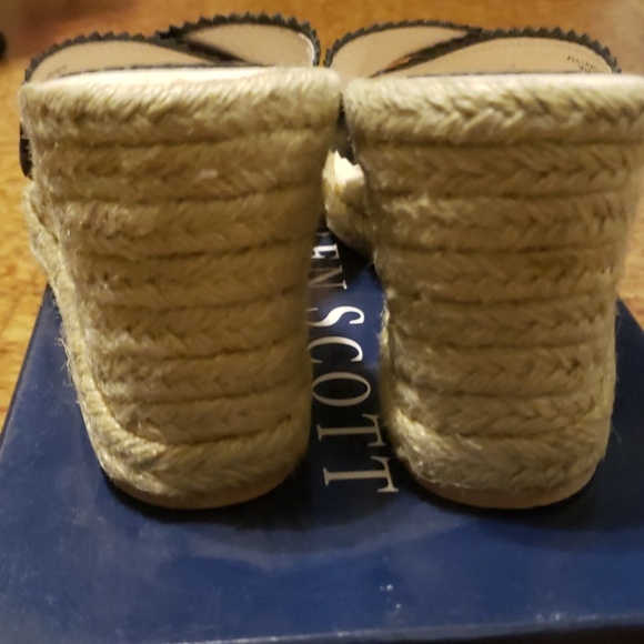 EUC Espadrille Wedge sandals - Picture 3 of 5